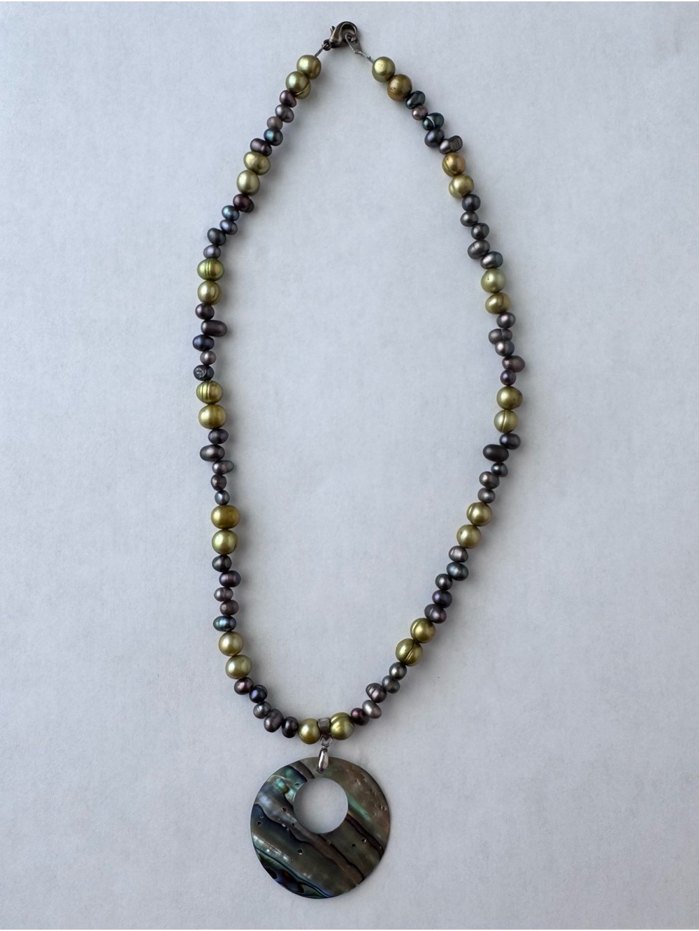 Vintage Artisan Geniune Pearl Necklace with Abalone Pendant
